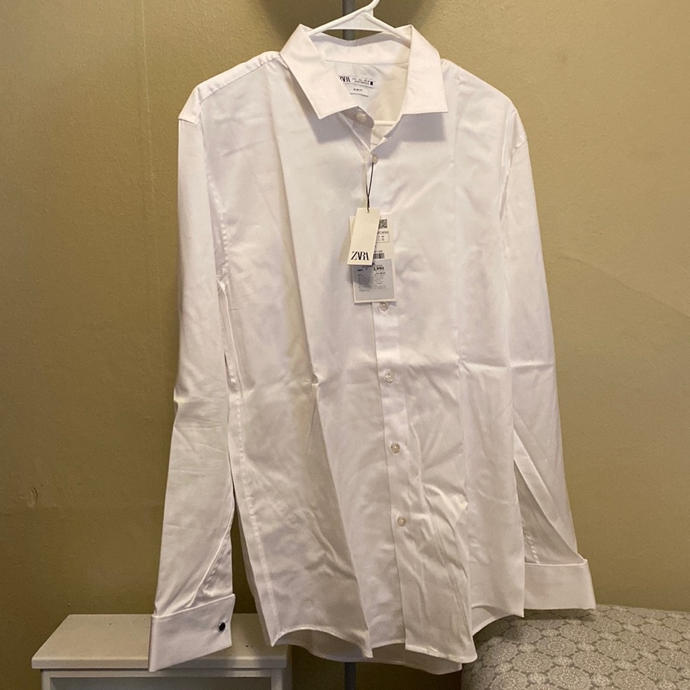 Zara NWT dress shirt with inbuilt cufflinks